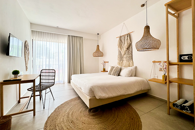 Terrasseplaya-deluxe-king-balcon--667-X-445